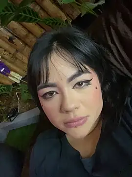 jasmincollin  online show from November 2, 1:43 am