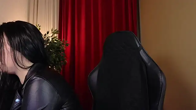 Jolie Orchid online show from December 4, 12:26 pm