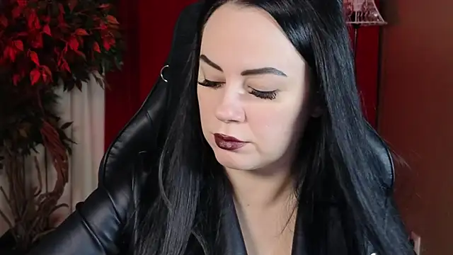 Jolie Orchid online show from November 11, 12:11 pm