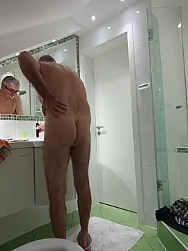 Oldmenhot66 online show from November 23, 5:28 am