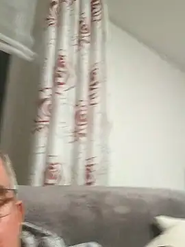 Oldmenhot66 online show from October 30, 5:10 pm