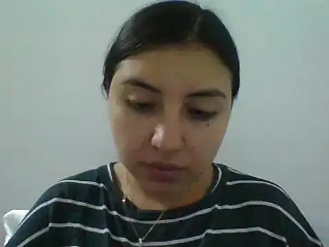 Snapshot of _Romilly_ chatting on May 10, 2:26 am Romilly online show from May 10, 2:26 am
