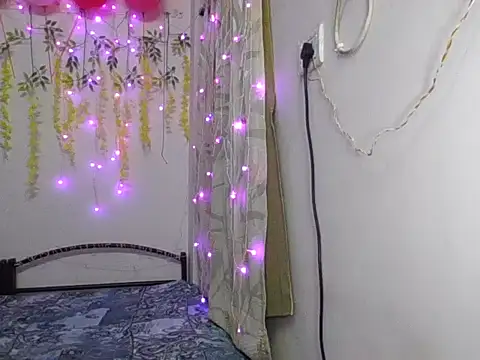 Snapshot of Tiedtogether69 chatting on November 22, 9:35 pm Tiedtogether69 online show from November 22, 9:35 pm