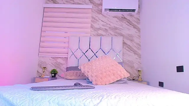 collet 1 online show from February 18, 12:01 pm