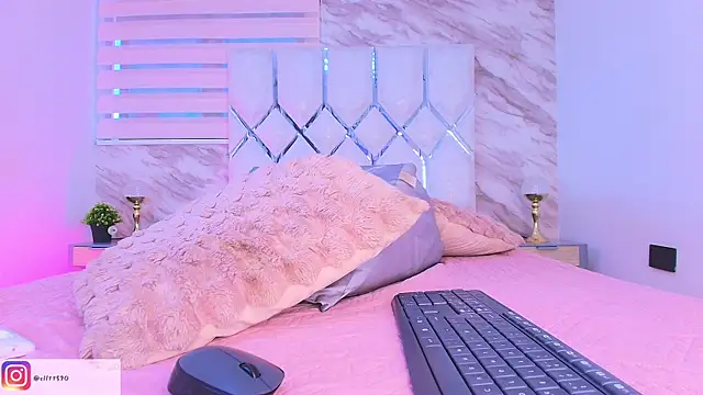 collet 1 online show from April 26, 12:02 pm