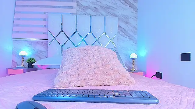 collet 1 online show from November 29, 12:05 pm