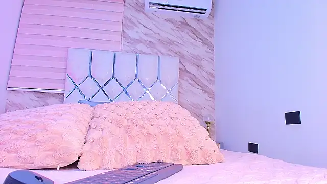 collet 1 online show from March 14, 12:00 pm