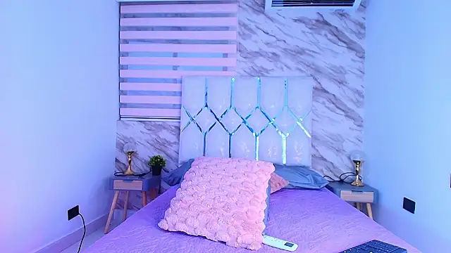 collet 1 online show from February 17, 12:02 pm