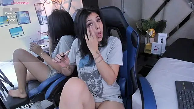 Ely09  online show from April 11, 9:29 pm