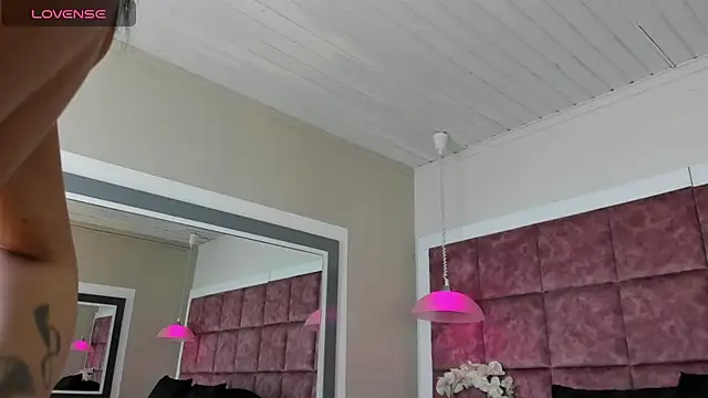 Ely09  online show from January 9, 9:11 pm