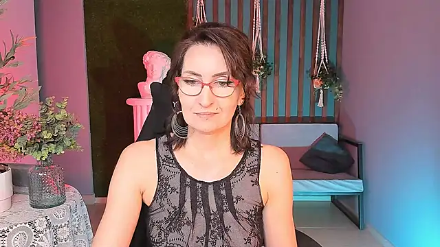 UnaTerra online show from September 21, 5:45 am