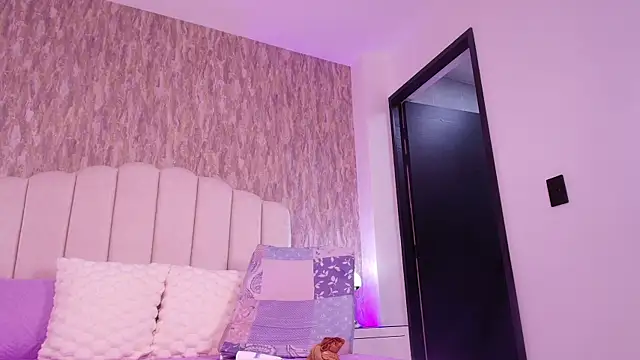 sofi hils online show from November 7, 11:59 am