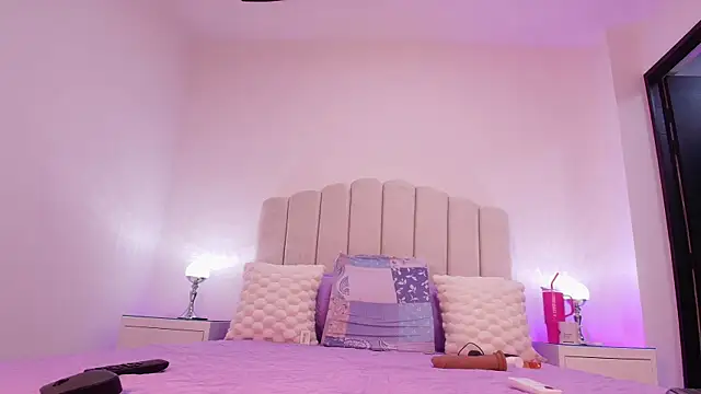 sofi hils online show from November 4, 11:58 am