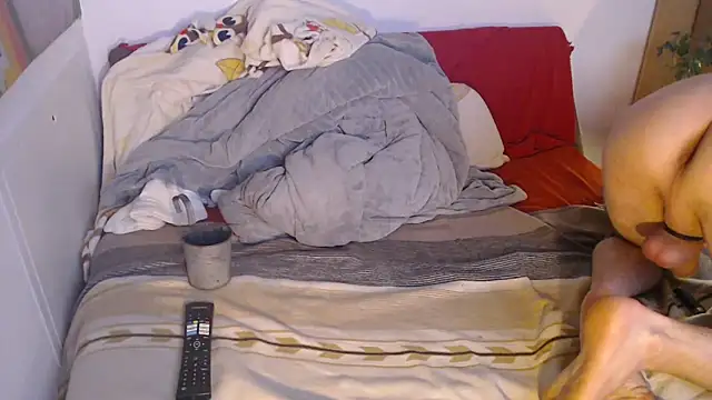 EdelHolz91 online show from February 17, 6:44 am