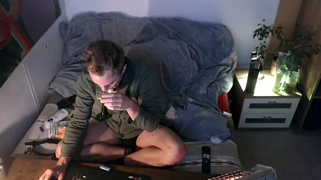 Snapshot of EdelHolz91 chatting on November 28, 3:12 pm EdelHolz91 online show from November 28, 3:12 pm