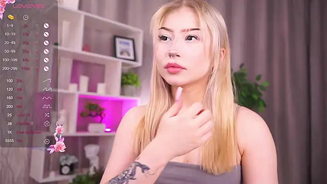 Snapshot of AudieKaemmerer chatting on November 9, 4:33 pm AudieKaemmerer online show from November 9, 4:33 pm