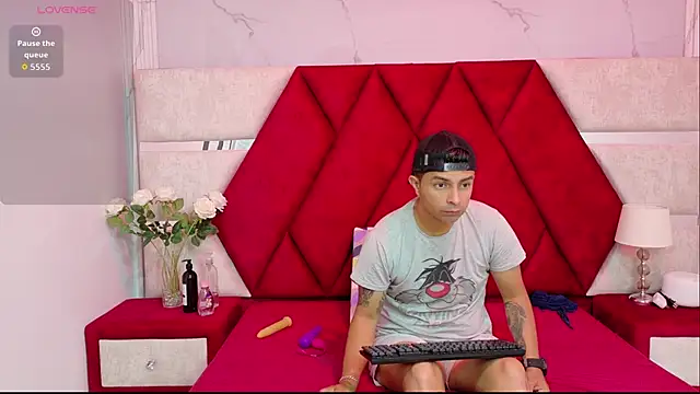 Kity spiderr online show from September 22, 12:22 pm