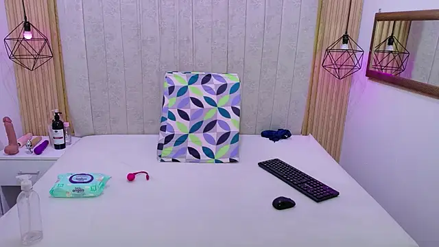 Kity spiderr online show from November 6, 12:53 pm