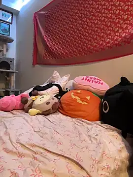 Snapshot of venusluvxoxo chatting on February 25, 4:01 am venusluvxoxo online show from February 25, 4:01 am