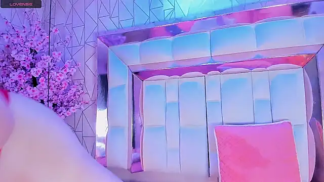 Lilithadams1 online show from April 14, 3:06 pm