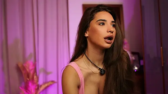 ItalianGirl online show from February 10, 7:57 pm