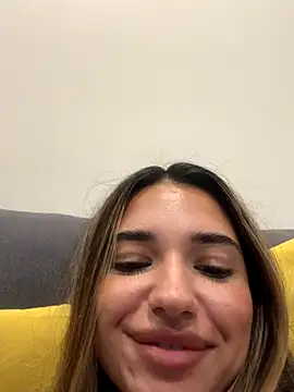 ItalianGirl online show from October 9, 7:58 pm