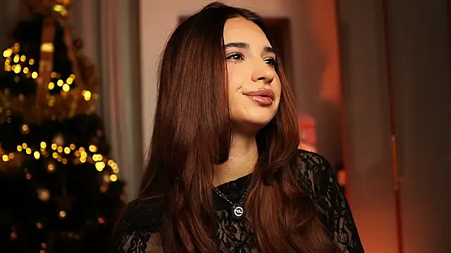 ItalianGirl online show from December 16, 8:57 pm