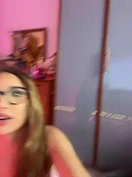 ItalianGirl online show from February 23, 9:48 pm