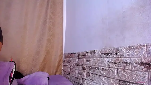 Snapshot of Bicky_24 chatting on July 14, 9:03 am Bicky 24 online show from July 14, 9:03 am