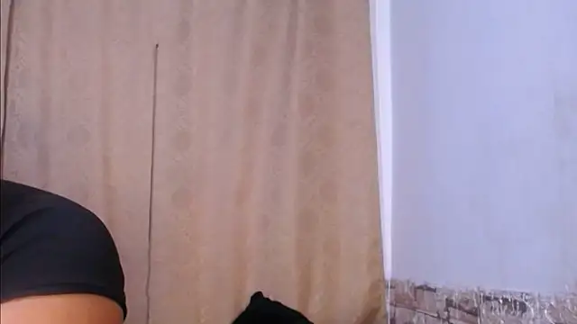 Snapshot of Bicky_24 chatting on June 5, 10:37 pm Bicky 24 online show from June 5, 10:37 pm