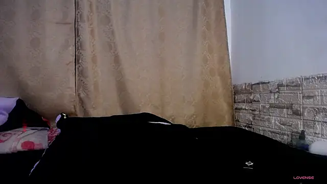 Snapshot of Bicky_24 chatting on July 3, 7:59 am Bicky 24 online show from July 3, 7:59 am
