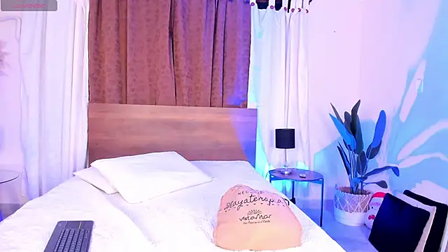 ViolettGomez 93 online show from April 19, 5:08 am