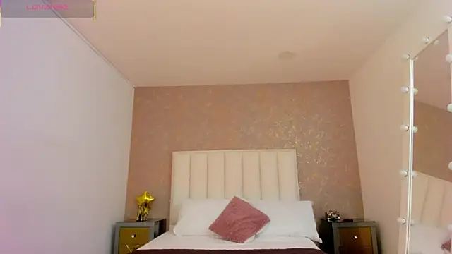 KaylieBrooks online show from September 26, 6:15 pm