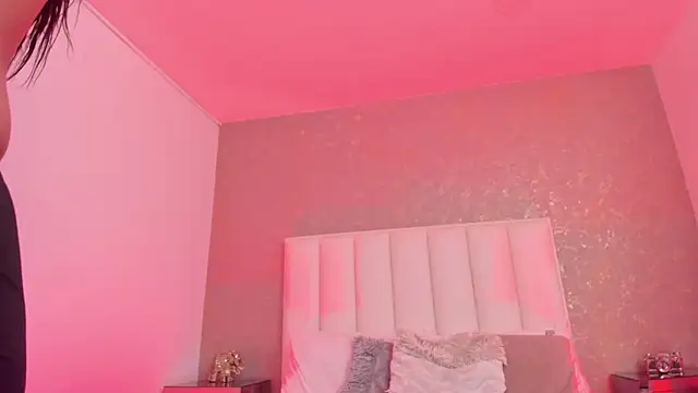 KaylieBrooks online show from January 7, 6:02 pm