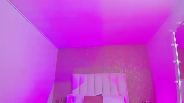 KaylieBrooks online show from September 11, 5:24 pm