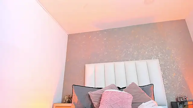 KaylieBrooks online show from March 30, 8:21 pm