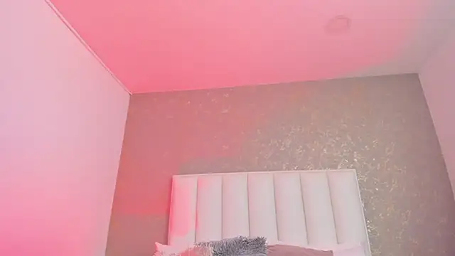 KaylieBrooks online show from January 5, 6:55 pm