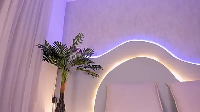 CannelaSmith online show from April 14, 12:43 pm