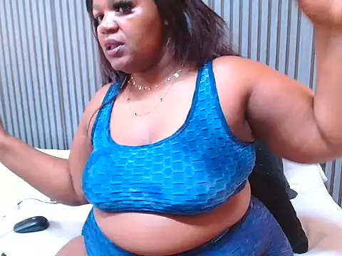 ROYALASS25 online show from December 1, 12:28 pm