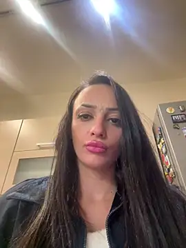 Snapshot of bbadies chatting on December 15, 2:17 am bbadies online show from December 15, 2:17 am