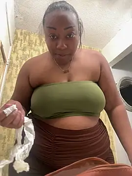 luvluvbubblesxo online show from December 2, 8:10 pm