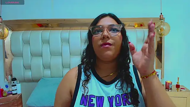 TiffantyAndStacy online show from November 22, 7:35 pm