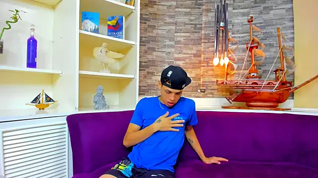 Mycandyfor You online show from September 10, 7:02 pm