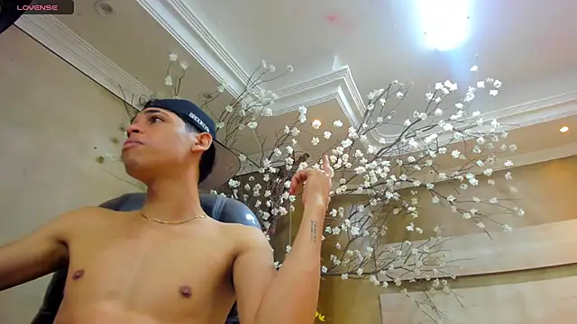 Mycandyfor You online show from November 1, 6:57 pm