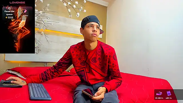 Mycandyfor You online show from October 1, 9:40 pm