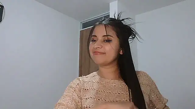 ValerieLove  online show from January 7, 10:48 pm