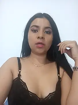 ValerieLove  online show from November 8, 9:29 pm