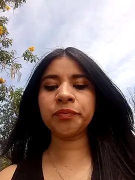 ValerieLove  online show from February 4, 4:02 pm