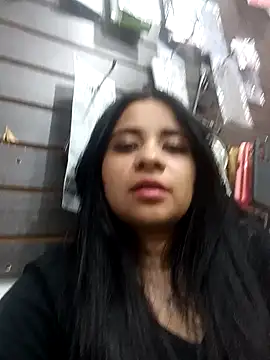 ValerieLove  online show from January 14, 8:23 pm