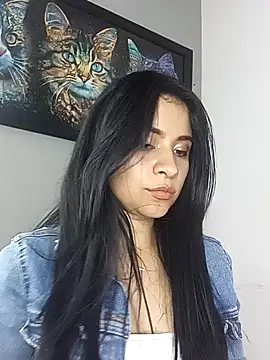 ValerieLove  online show from October 23, 8:07 pm